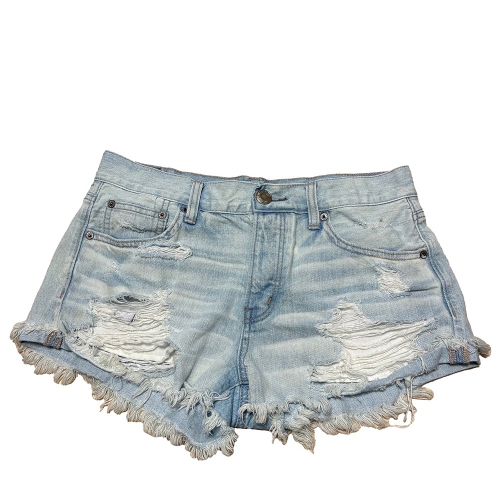 American Eagle Tomgirl Shortie Button Fly Women’s 6 Blue Light Wash Distressed